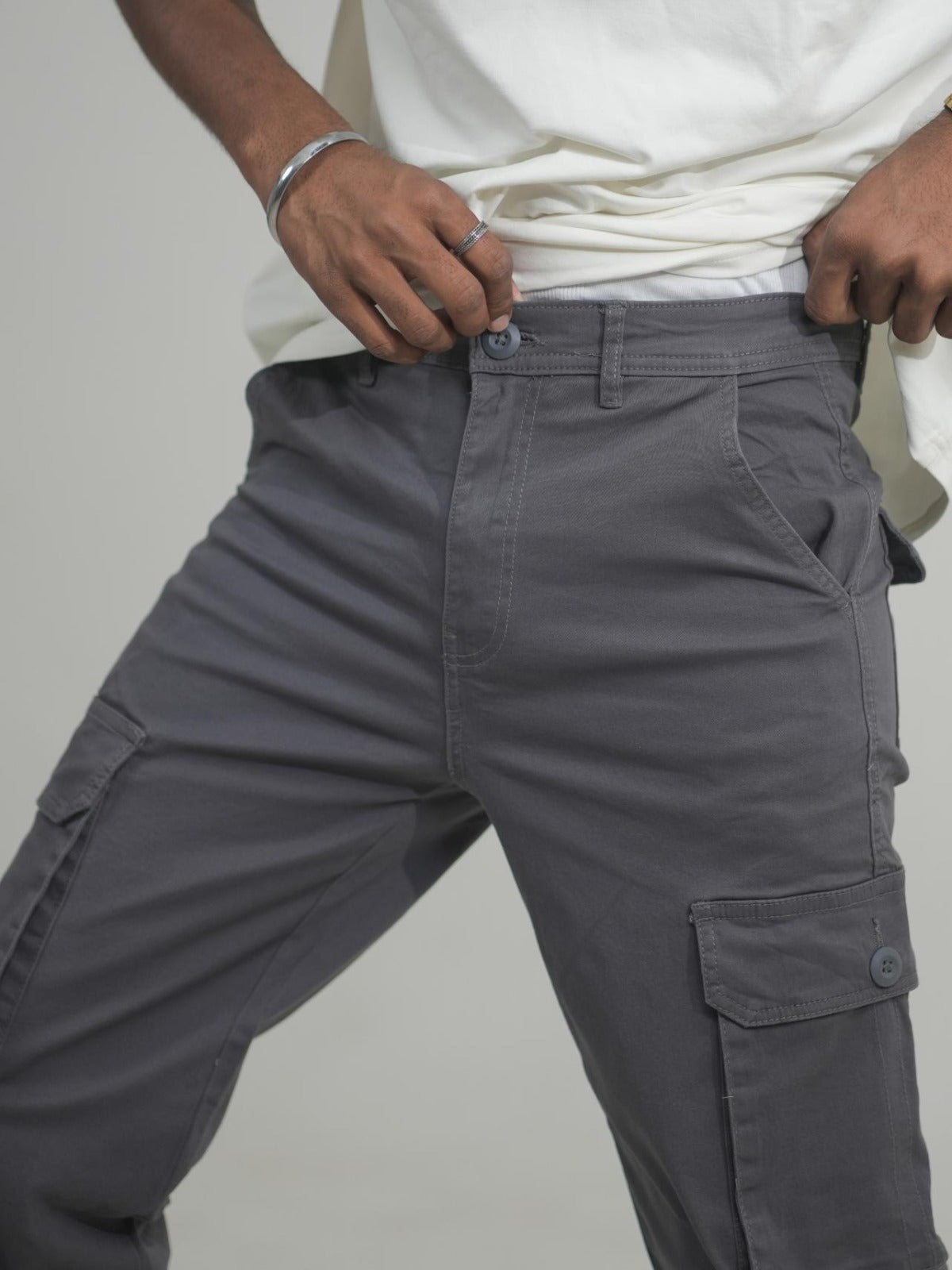 Men Grey Cotton Lycra 6 Pocket Cargo Pants